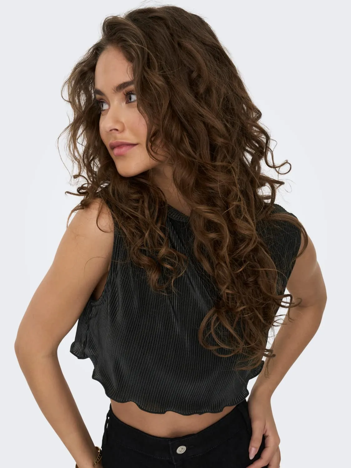 ONLY Onlnishe top cropped donna collo alto taglia M
