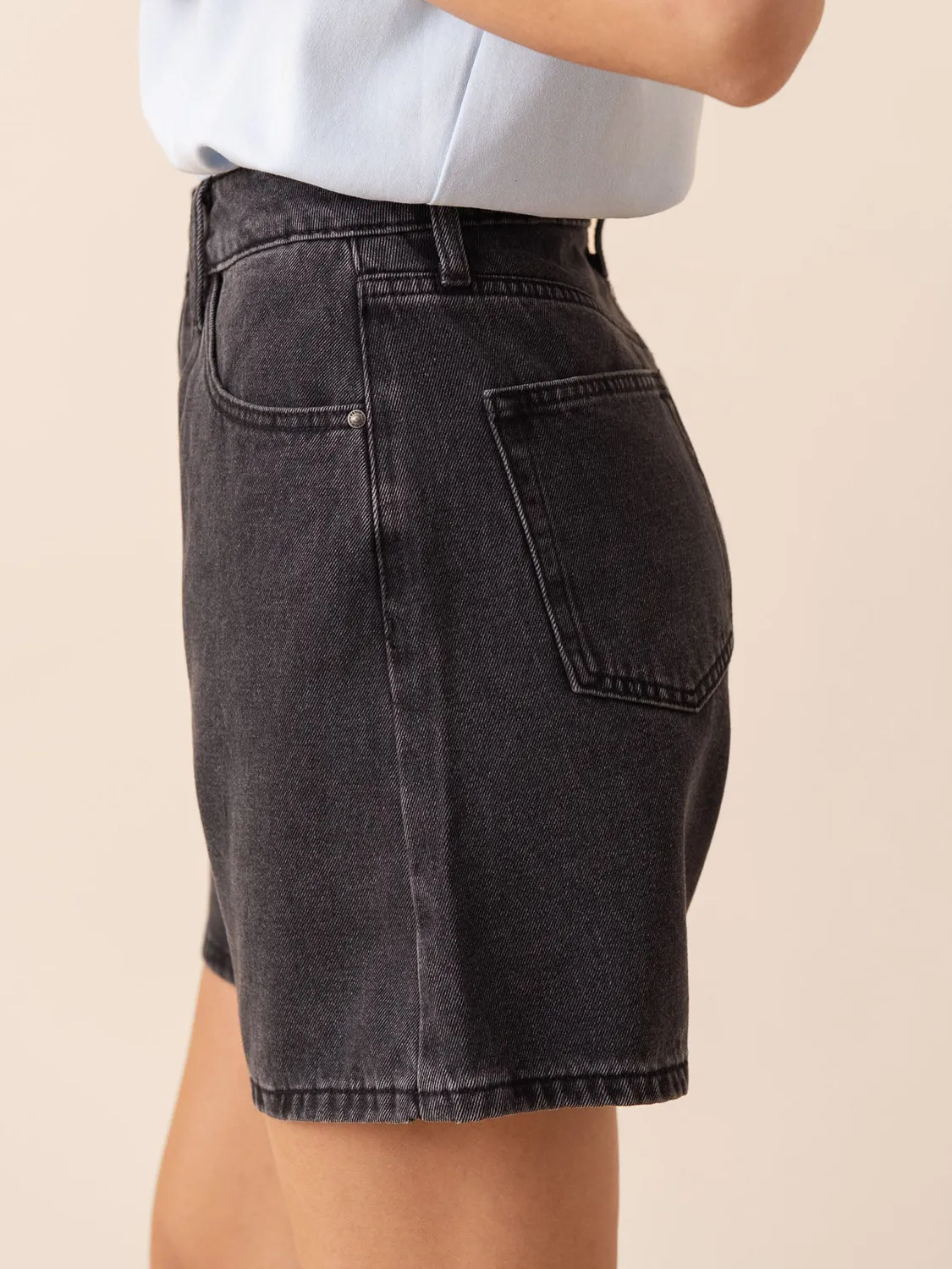 Oraije Valmy shorts vita alta grigio gamba larga