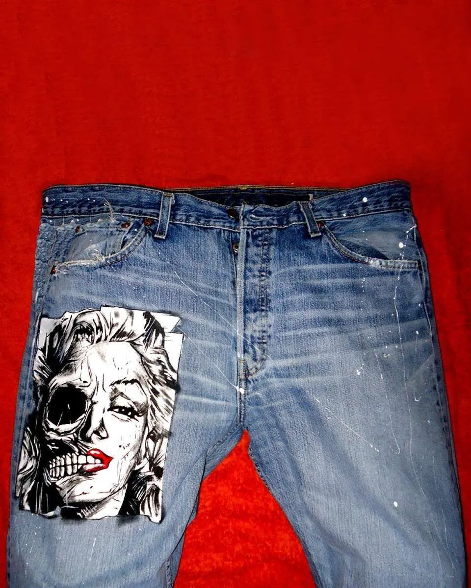 Levi's Vintage Marilyn Teschio jeans dipinti a mano