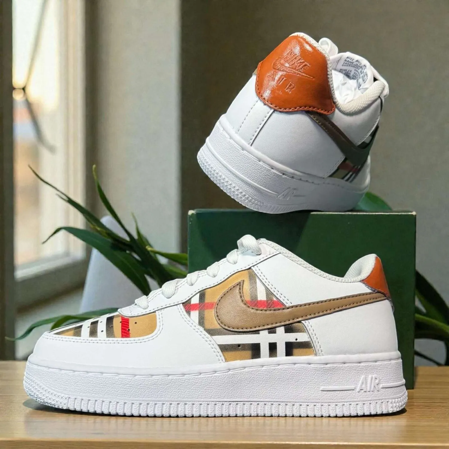 Nike Air Force 1 Burberry Beige sneakers dipinte a mano