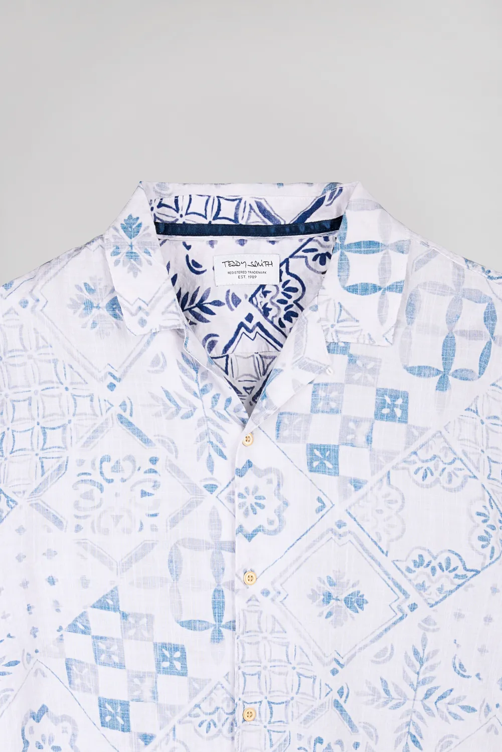 Teddy Smith C-Raymond Camicia Hawaiana Bianca Blu