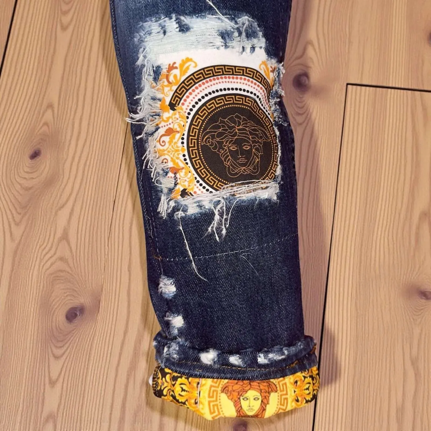 Levi's Vintage Versace jeans custom tessuto fantasia