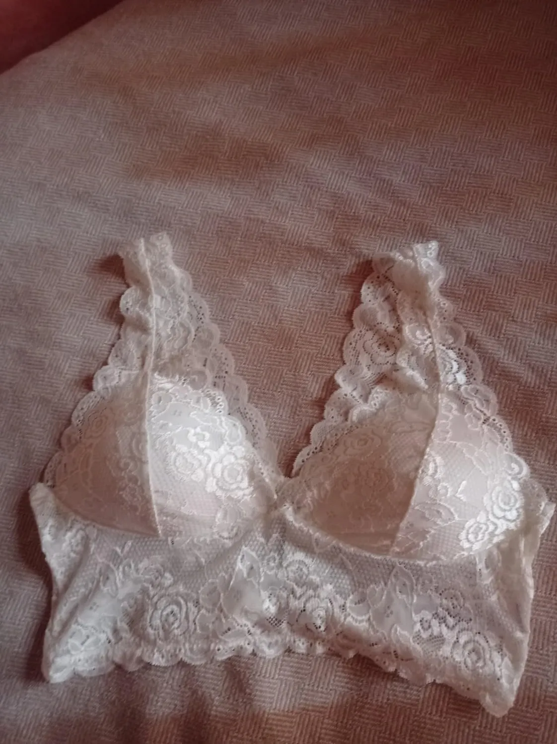 ONLY Onlchloe reggiseno pizzo rosso High Risk Red
