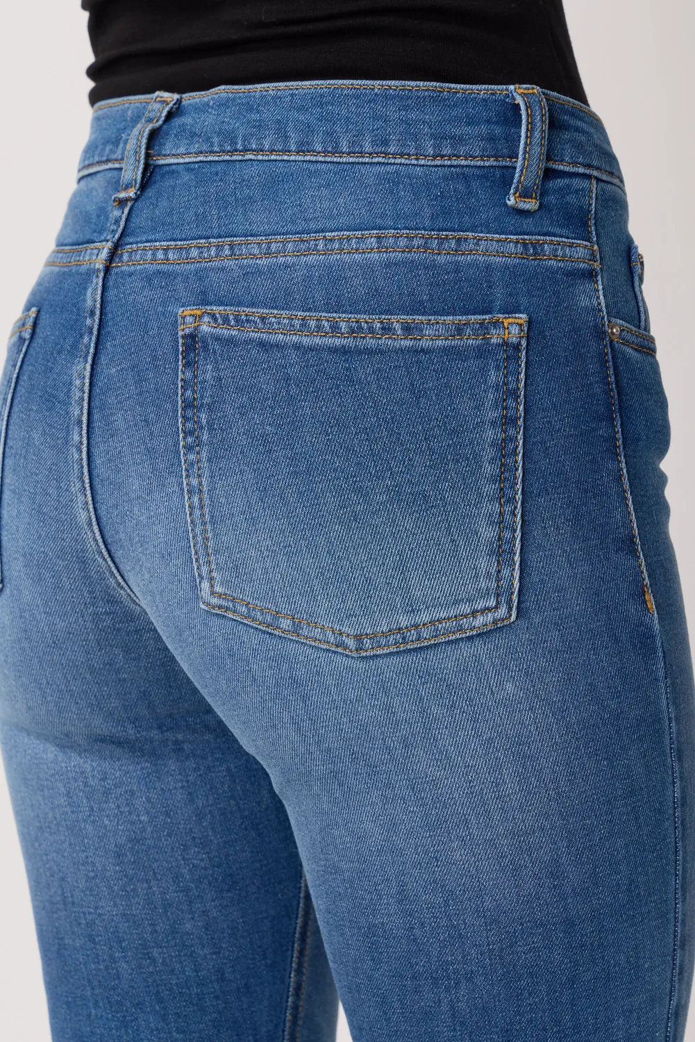 Acquaverde Cara Jeans bootcut Worn sfrangiati