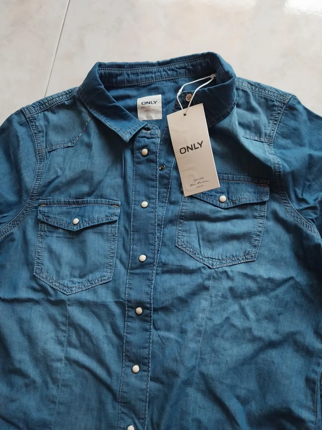 ONLY ONLALEXA Camicia denim azzurro chiaro