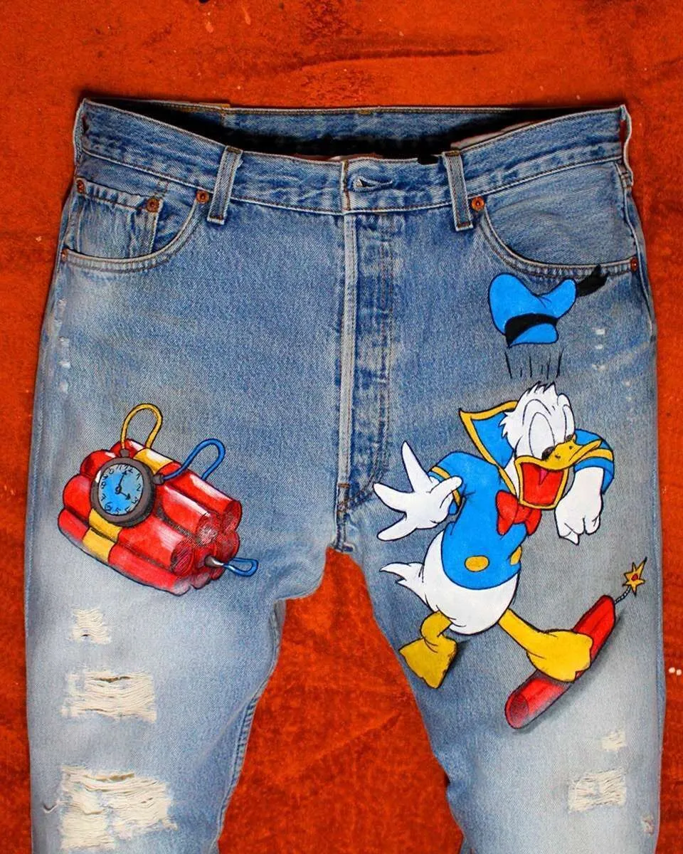 Never Say Never Levi's Vintage Paperino jeans dipinti fumetto