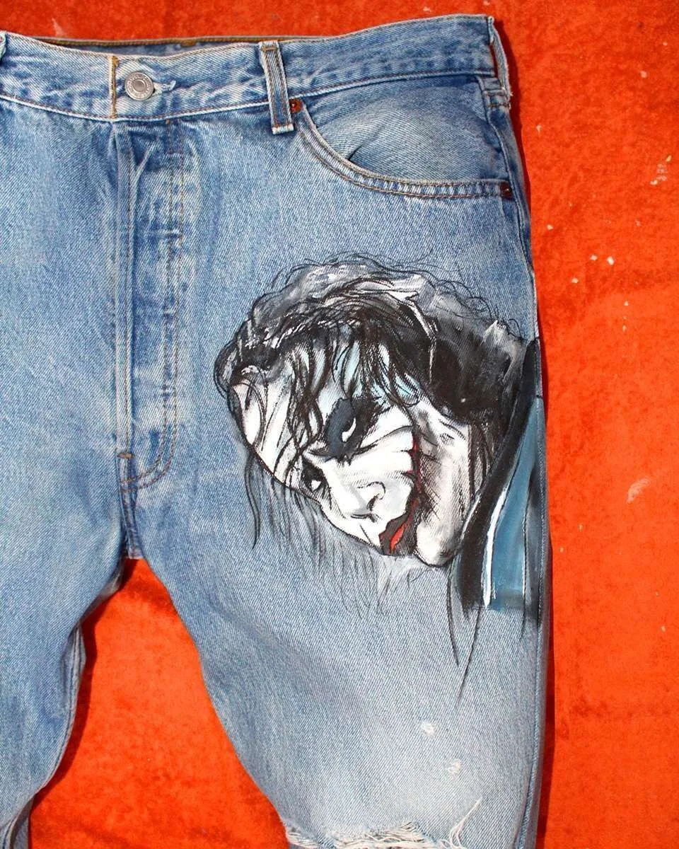 Levi's Vintage Joker Oscuro jeans dipinti a mano on leg