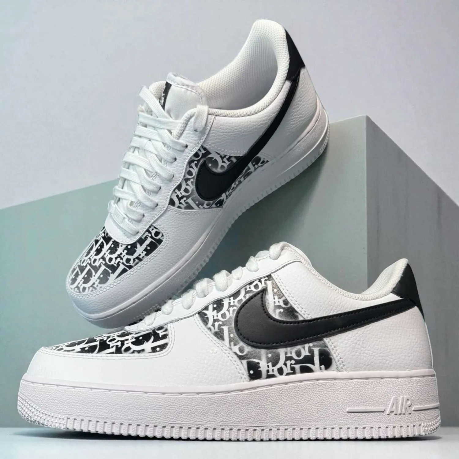 Nike Air Force 1 Dior sneakers dipinte a mano swoosh nero