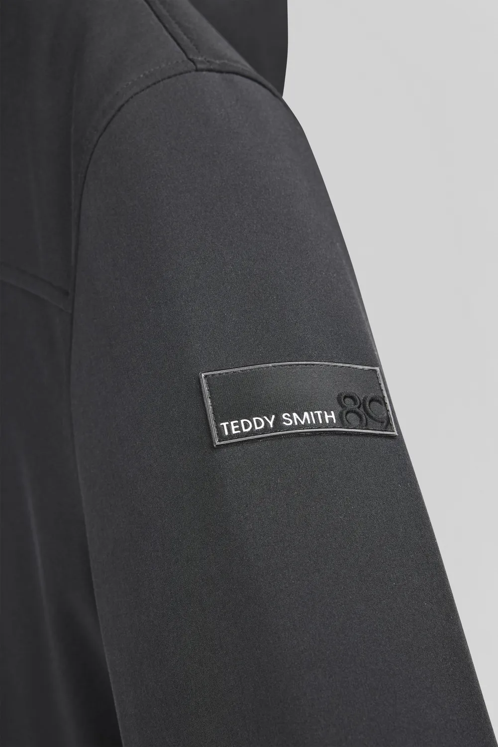 Teddy Smith B-Samy giubbotto antipioggia nero cappuccio