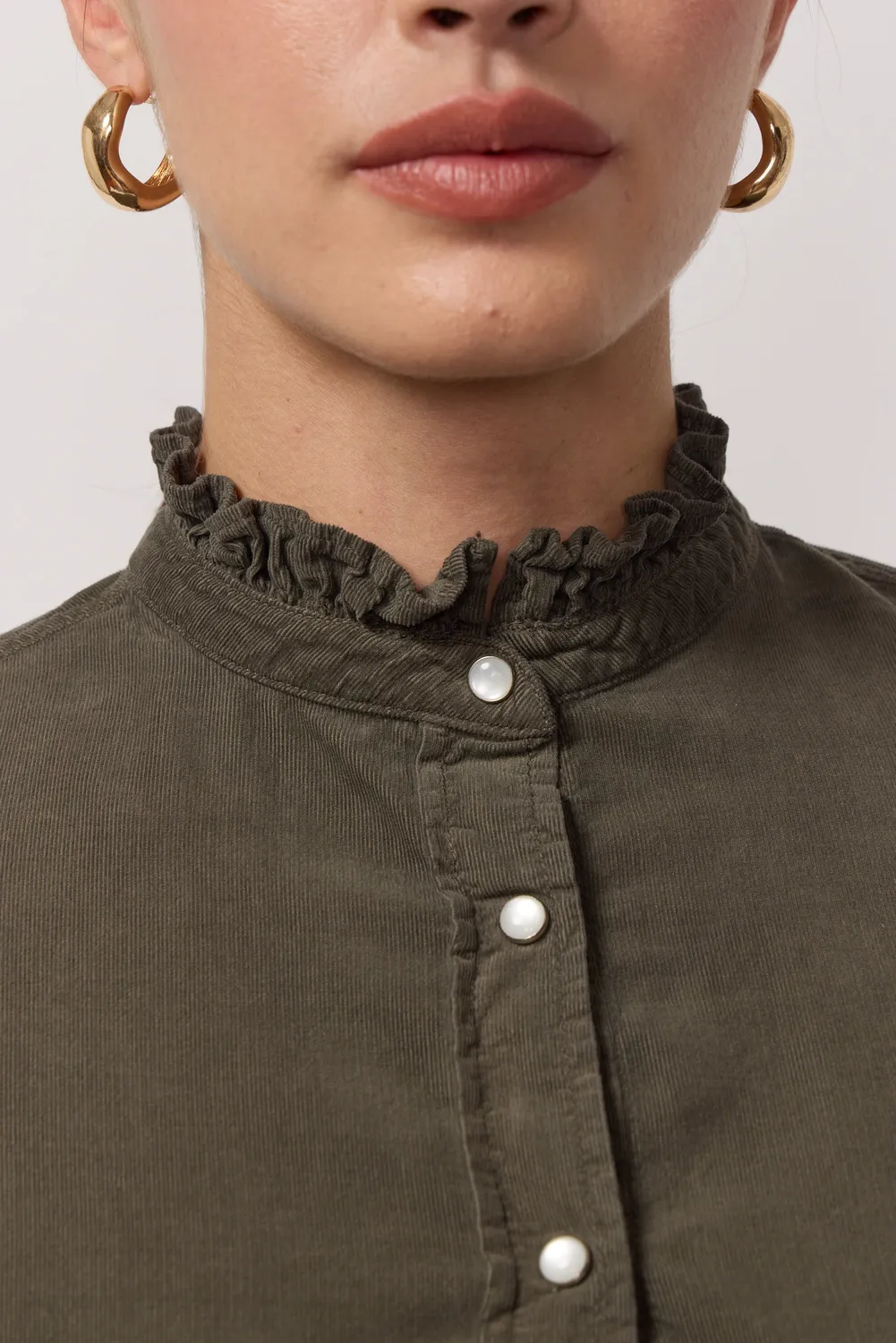 acquaverde Gaby camicia velluto verde collo volant