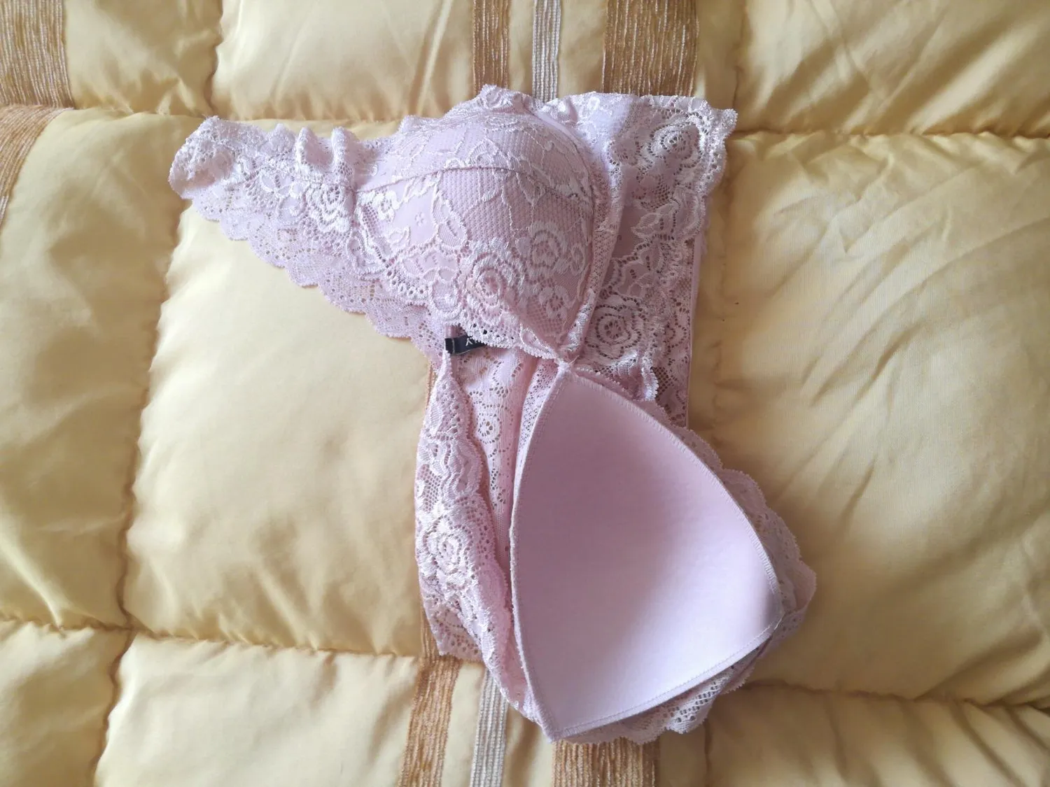 ONLY Onlchloe reggiseno pizzo rosso High Risk Red