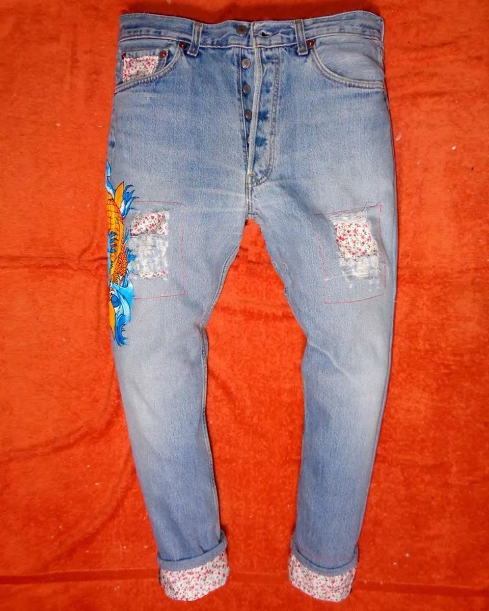 Never Say Never Levi's Vintage Carpa Koi jeans dipinti su misura