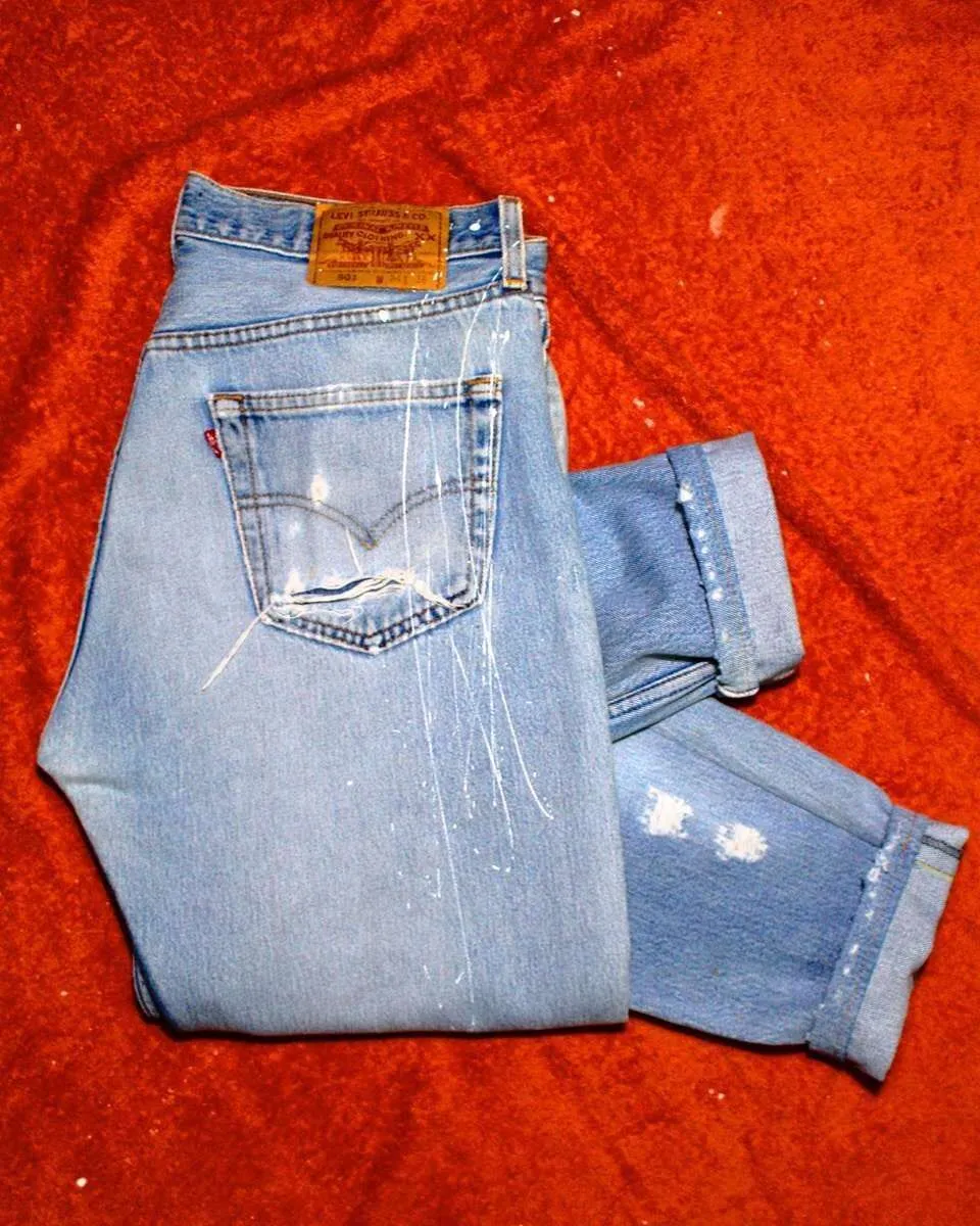 Levi's Vintage Destroyed jeans slavati vernice bianca strappi