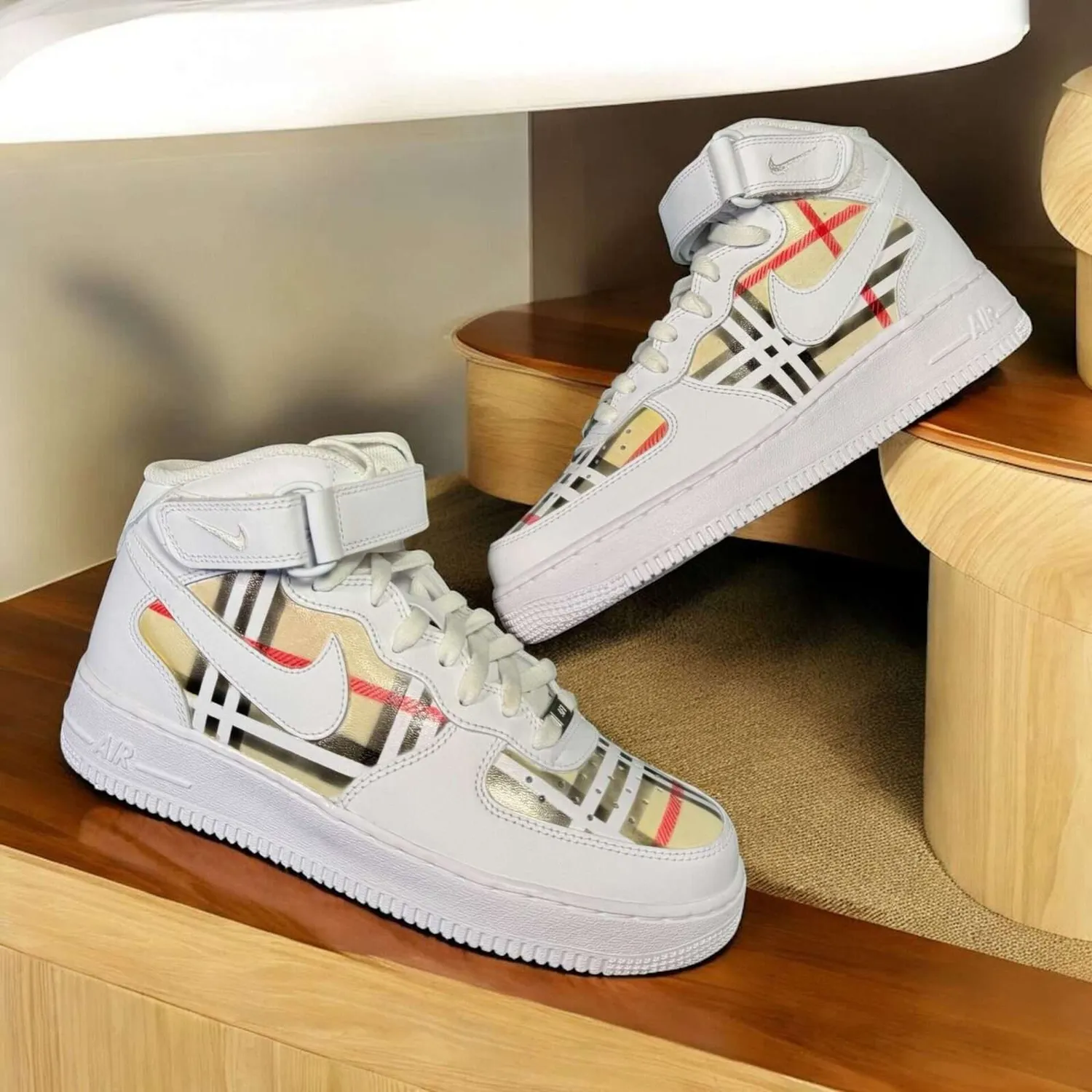 Never Say Never Air Force 1 High Burberry scarpe dipinte