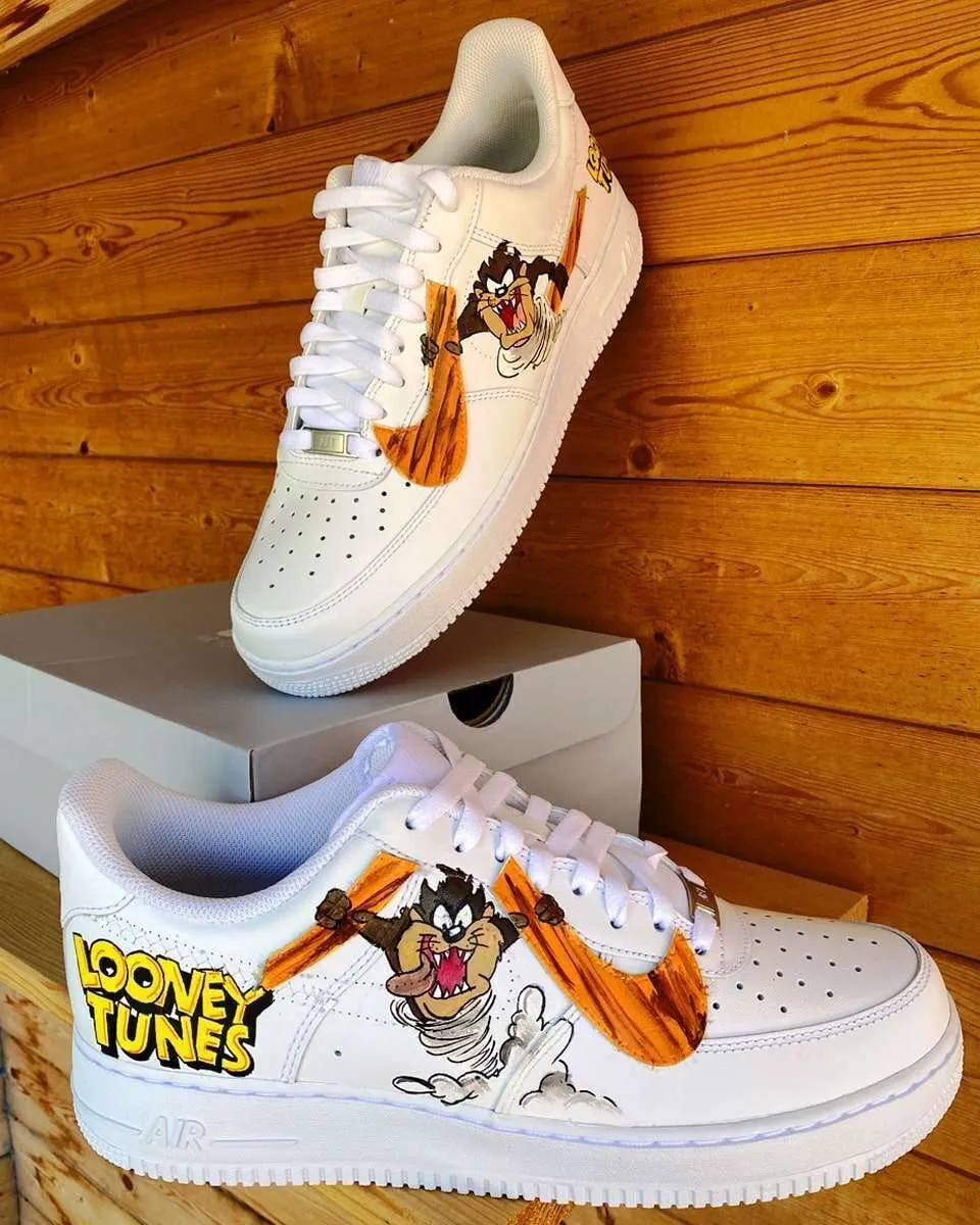 Nike Air Force 1 Taz sneakers custom dipinte a mano