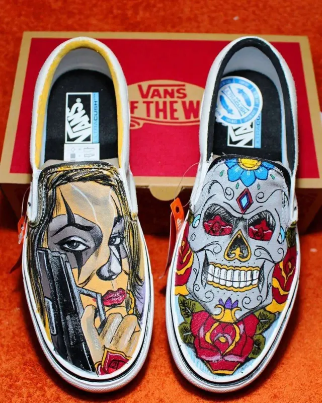 Never Say Never Chicano Teschio Vans Slip-On dipinte donna