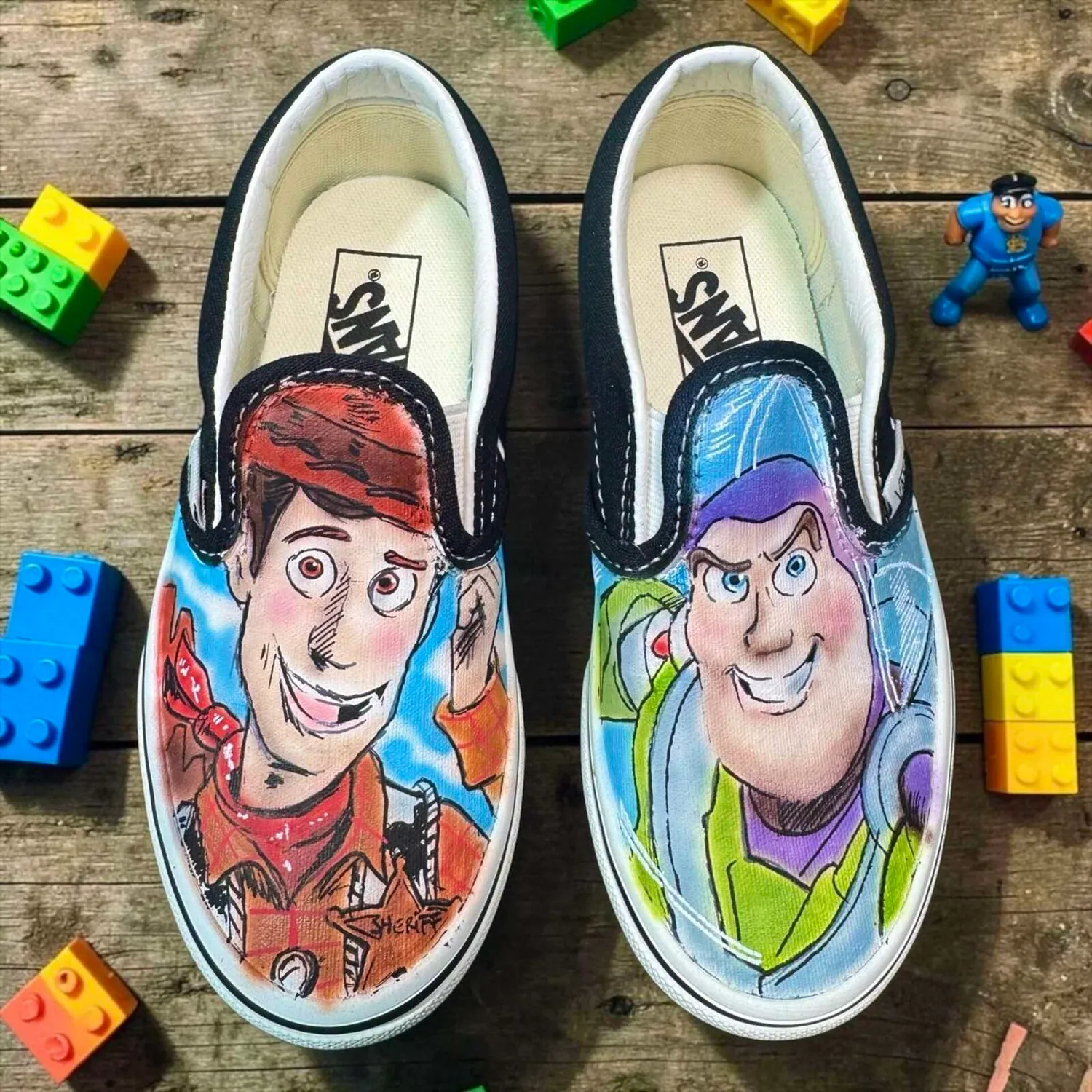 Vans Slip-On sneakers dipinte Toy Story Woody e Buzz