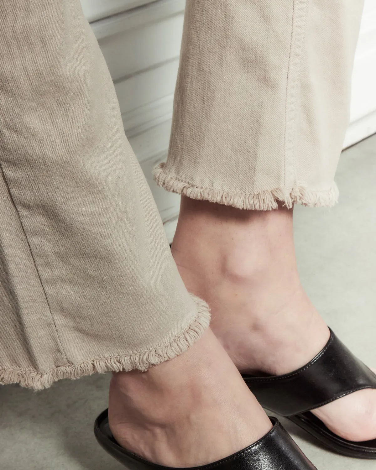 Acquaverde Cara pantalone bootcut beige frangé
